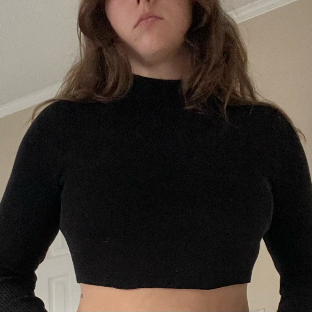 H&M Long Sleeved Mock Neck🪐